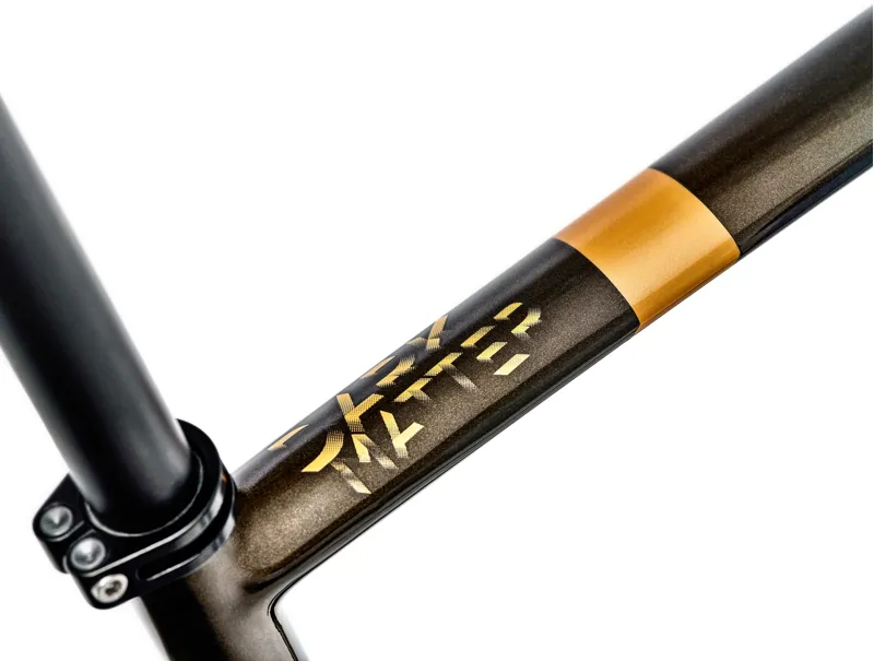 2024 Argon 18 Dark Matter Force AXS XPLR Olive-4